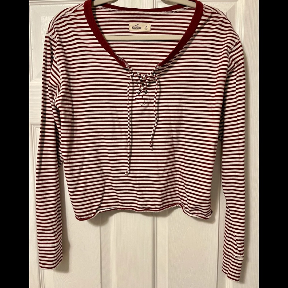 Hollister Women’s top - Size M